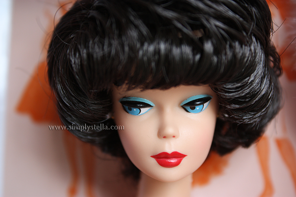 Repro Bubble Cut Barbie - Close Up