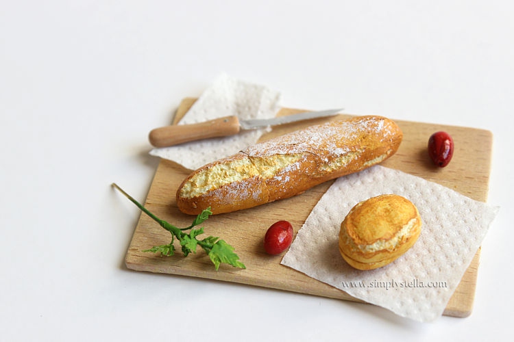 Miniature Bread with Baking Soda