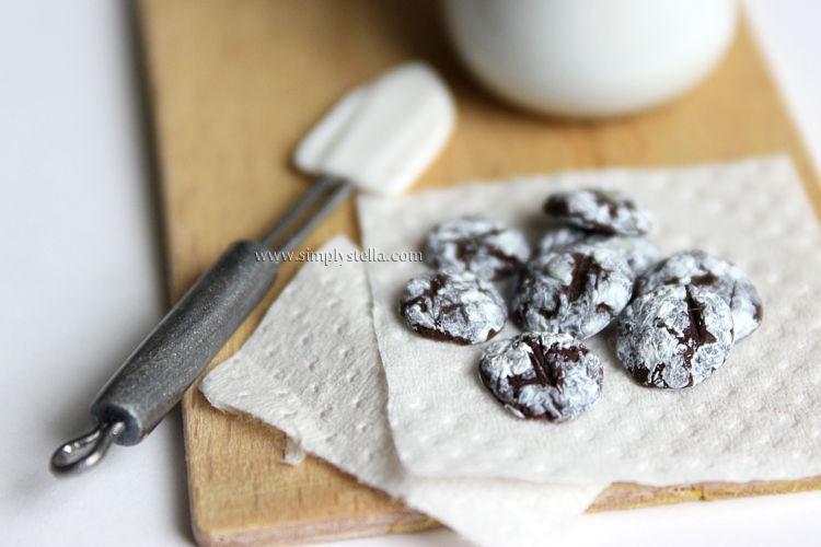 Chocolate Crinkle Cookies